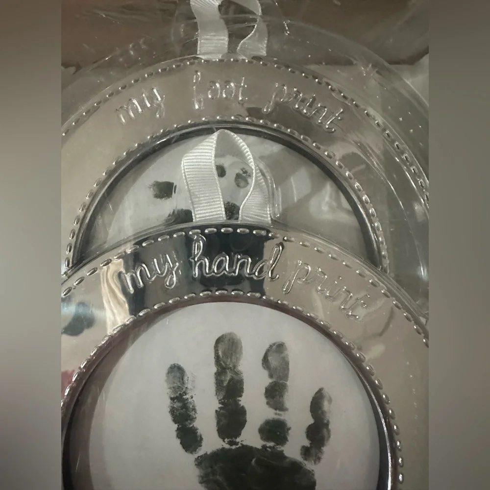 NWT Carter’s little prints ornament kit Silver 1 for 🤚 print 1 for🦶print in box - Picture 6 of 8